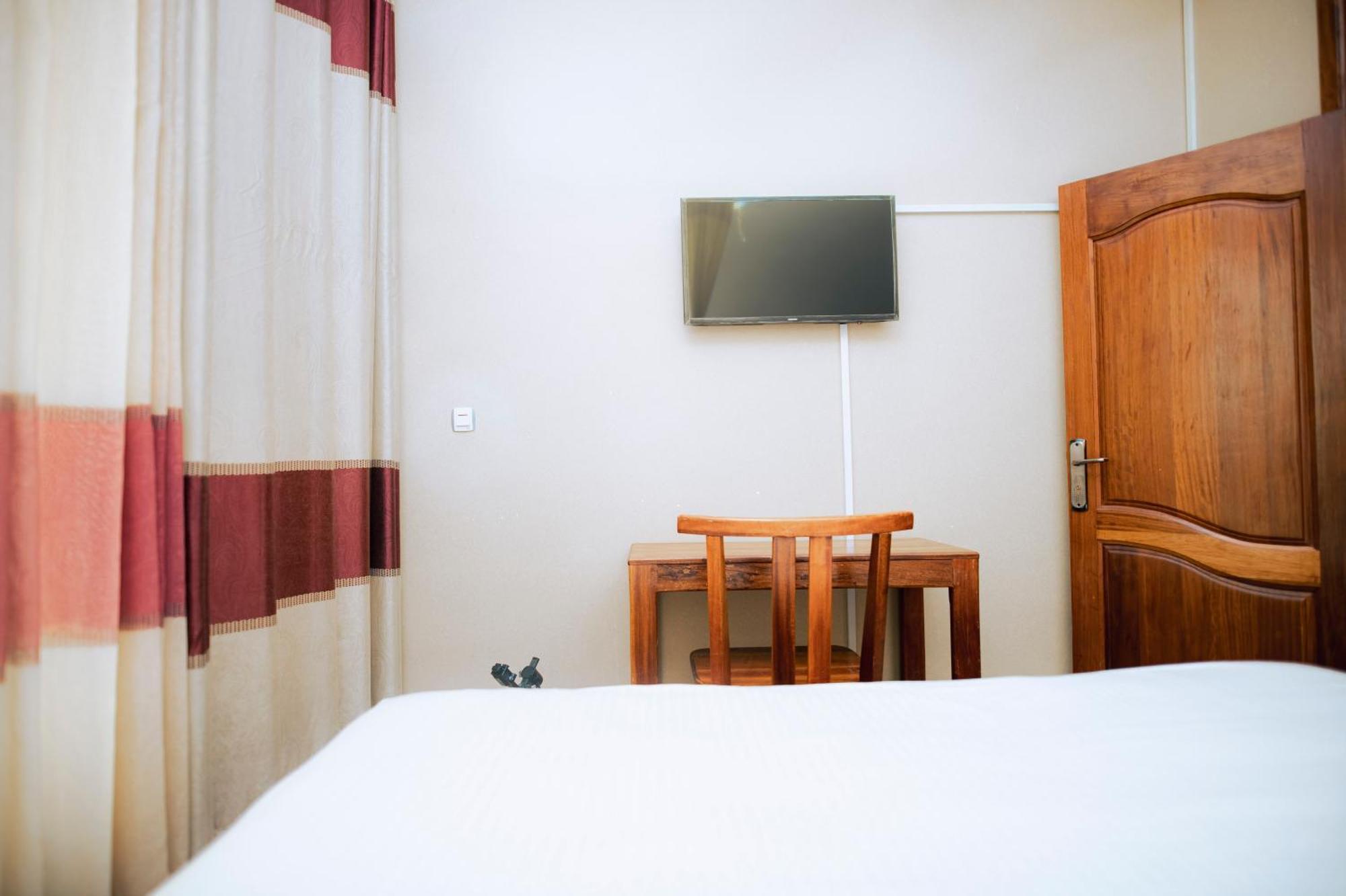 Peace Guest House Muhari Exterior photo